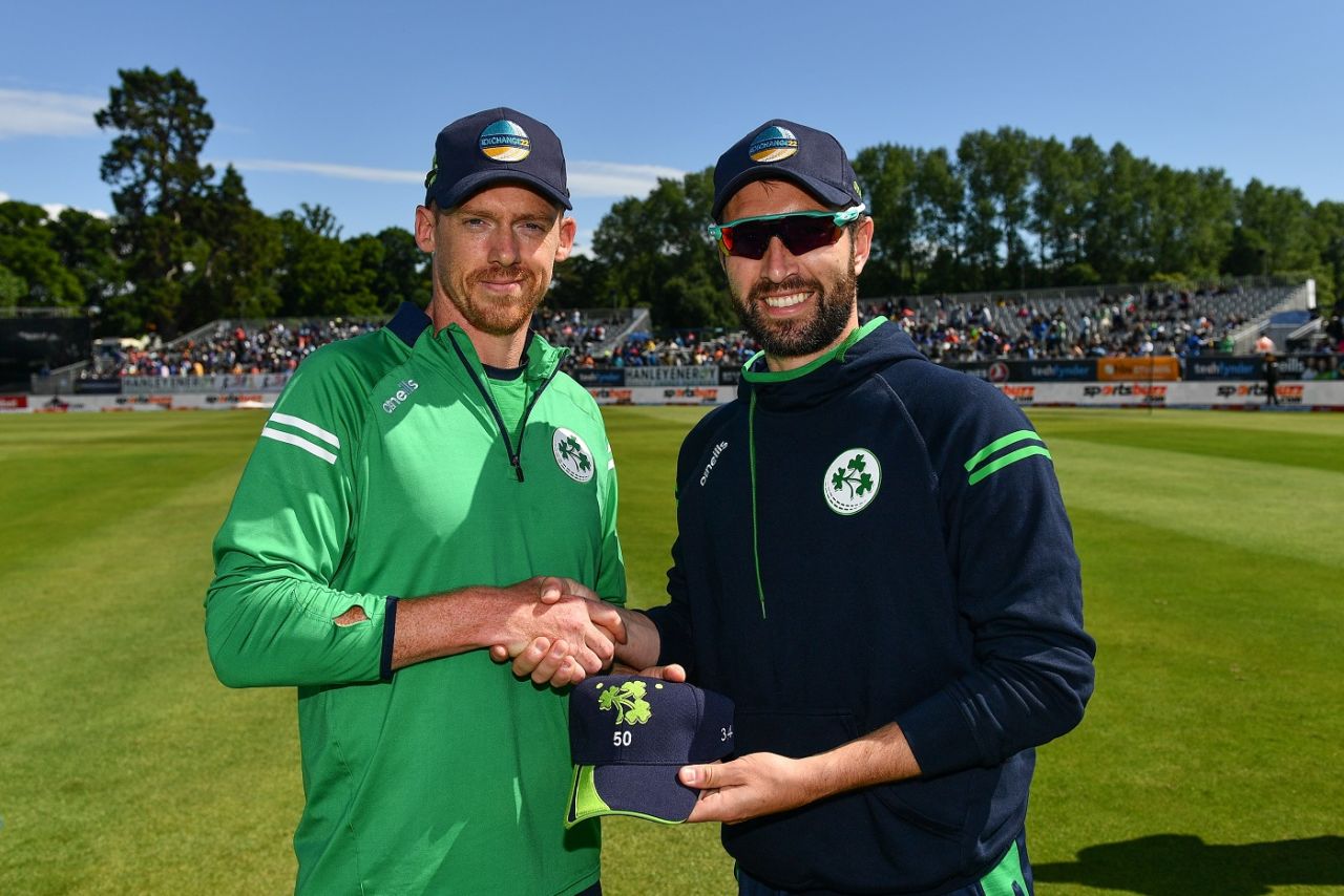 Andy Balbirnie presents Craig Young with a special cap for his 50th T20I, Ireland vs India, 2nd T20I, Dublin, June 28, 2022