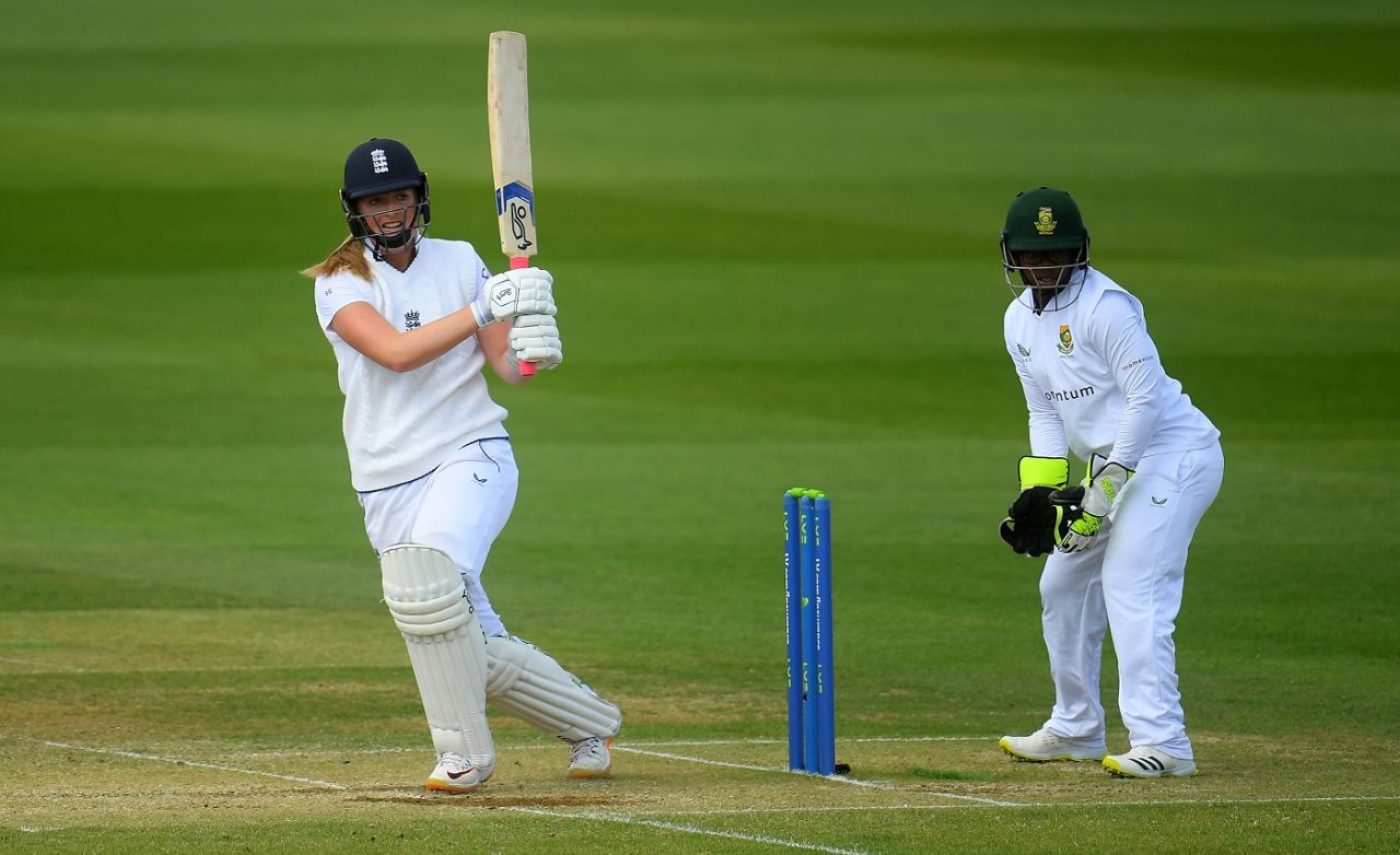 Sophie Ecclestone was involved in a handy partnership with Nat Sciver, England vs South Africa, Only Women's Test, Taunton, 3rd day, June 29, 2022