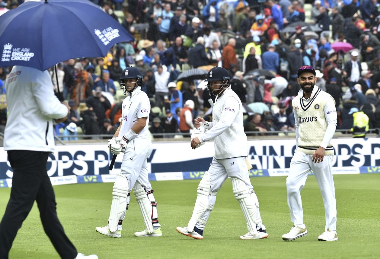 Virat Kohli, Jonny Bairstow and Joe Root walk back with rain making an appearance once again, England vs India, 5th Test, Birmingham, 2nd day, July 2, 2022