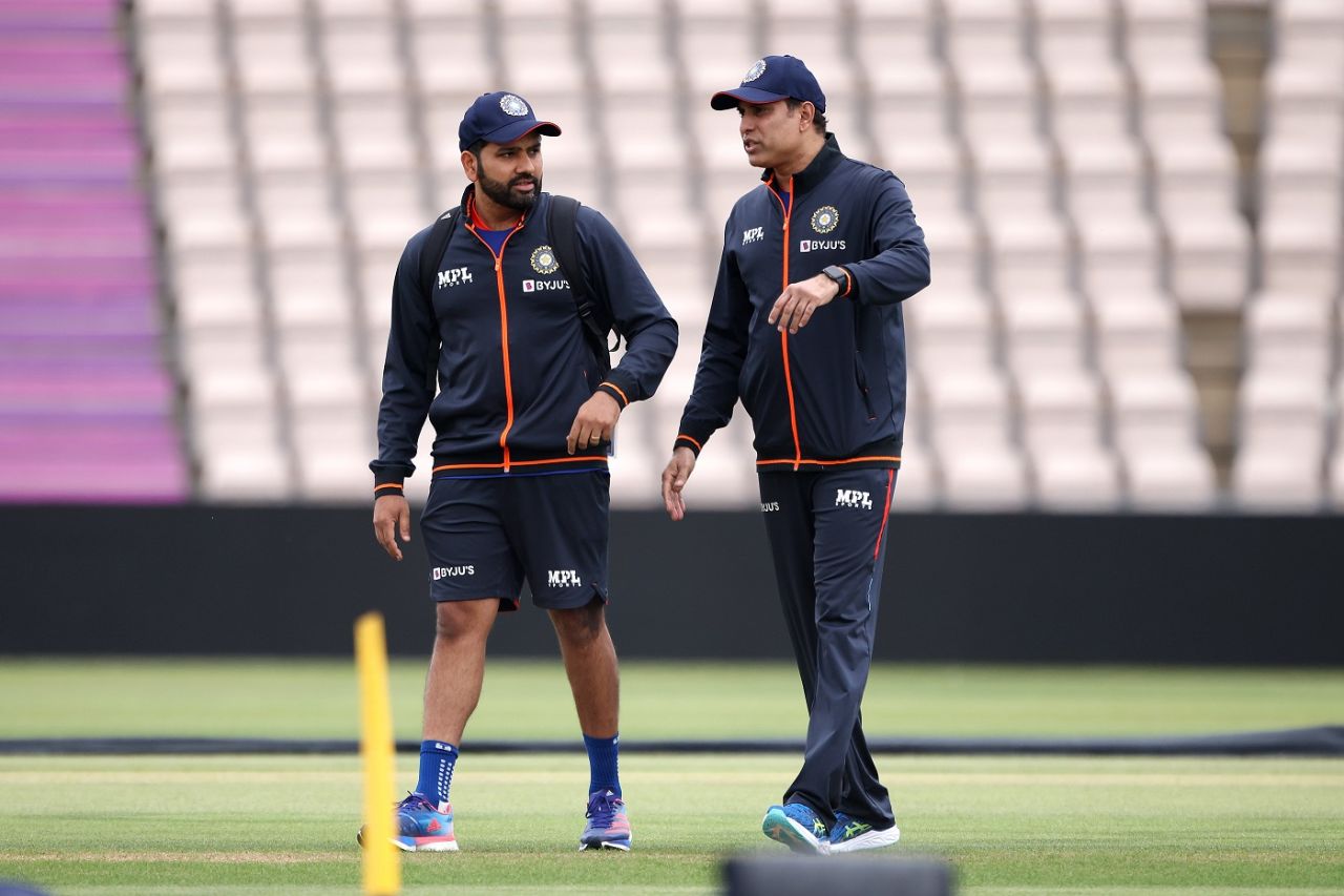 Rohit Sharma and VVS Laxman have a chat ahead of the first T20I, England vs India, 1st T20I, Ageas Bowl, July 6, 2022