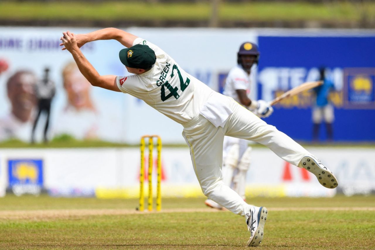 Cameron Green goes full stretch to hold the catch, Sri Lanka vs Australia, 2nd Test, Galle, July 9, 2022