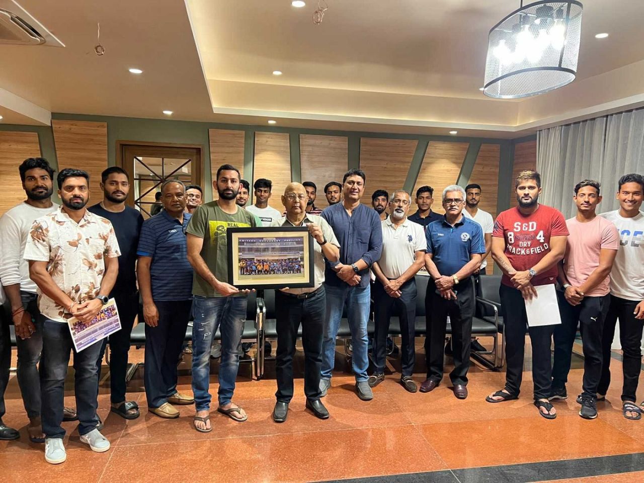 Ishank Jaggi is felicitated by the JSCA after his retirement, July 10, 2022