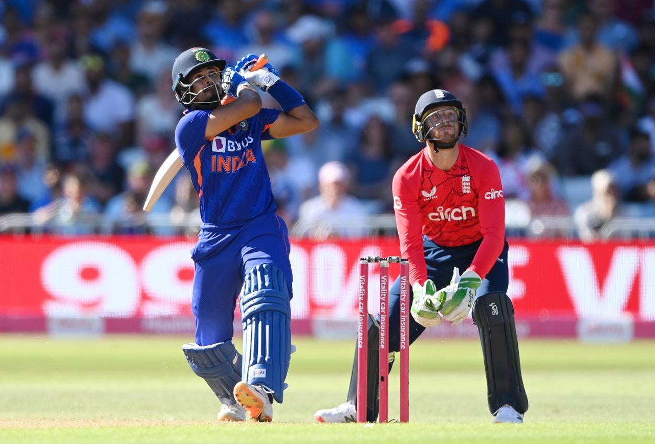 Shreyas Iyer deposits a Moeen Ali full toss over deep midwicket, England vs India, 3rd men's T20I, Nottingham, July 10, 2022