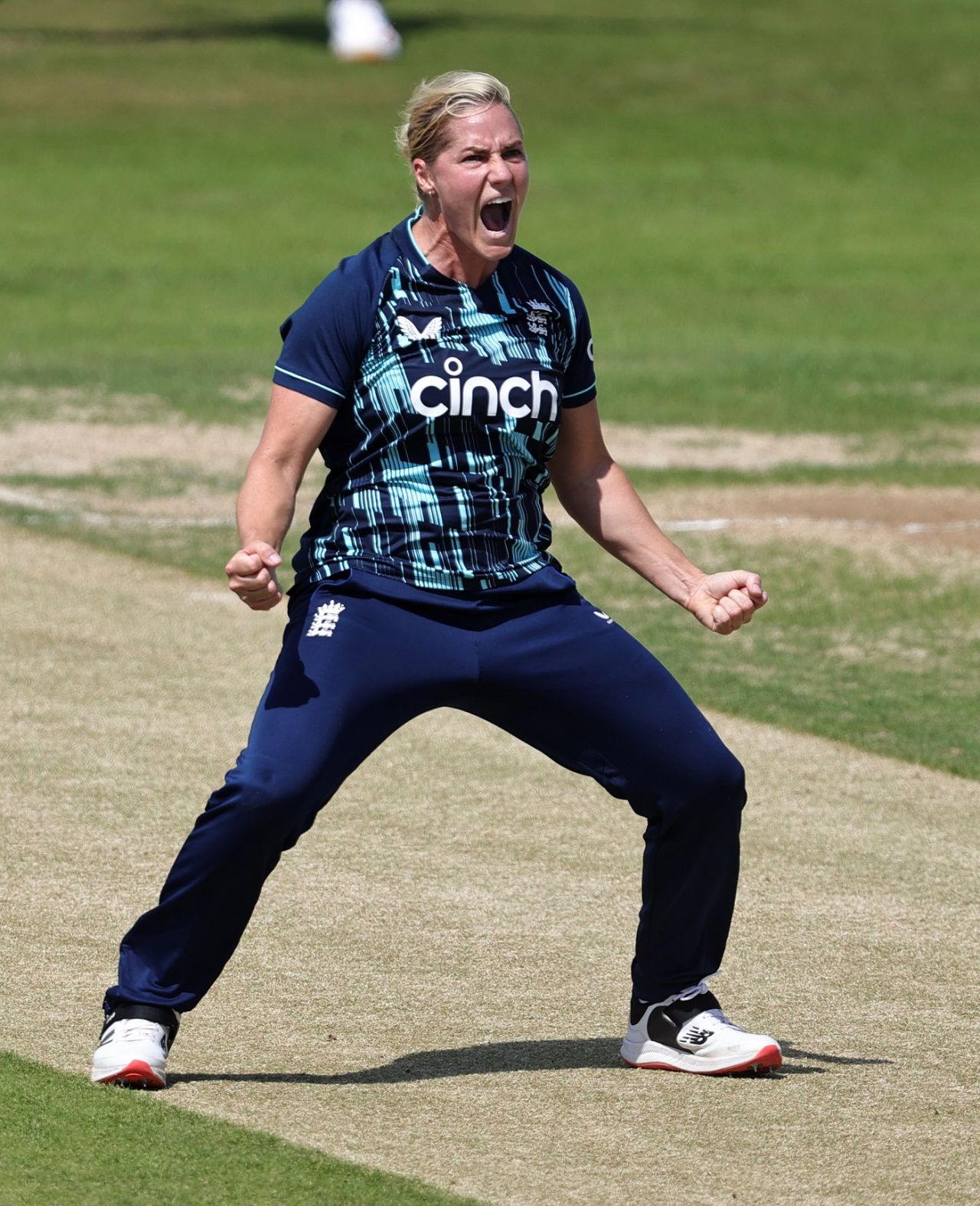 Katherine Brunt was on song in her first spell, picking up two top-order wickets, England vs South Africa, 1st women's ODI, Nottingham, July 11, 2022