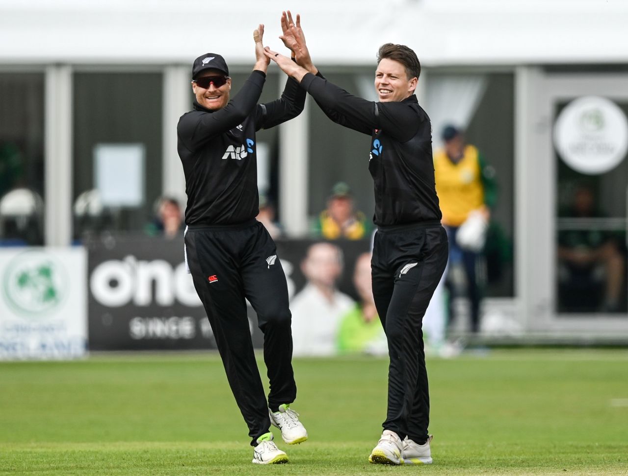 Michael Bracewell celebrates a wicket with Martin Guptill, Ireland vs New Zealand, 2nd ODI, Dublin, July 12, 2022
