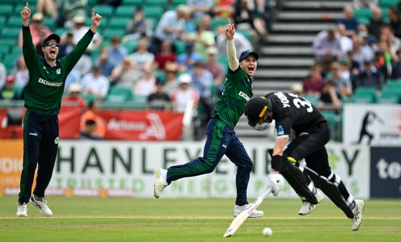 Curtis Campher runs out Will Young, who tried to pinch a quick single to mid-off, Ireland vs New Zealand, 3rd ODI, Dublin, July 15, 2022