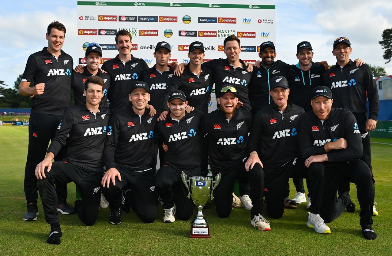 The New Zealand players pose with the trophy, Ireland vs New Zealand, 3rd ODI, Dublin, July 15, 2022