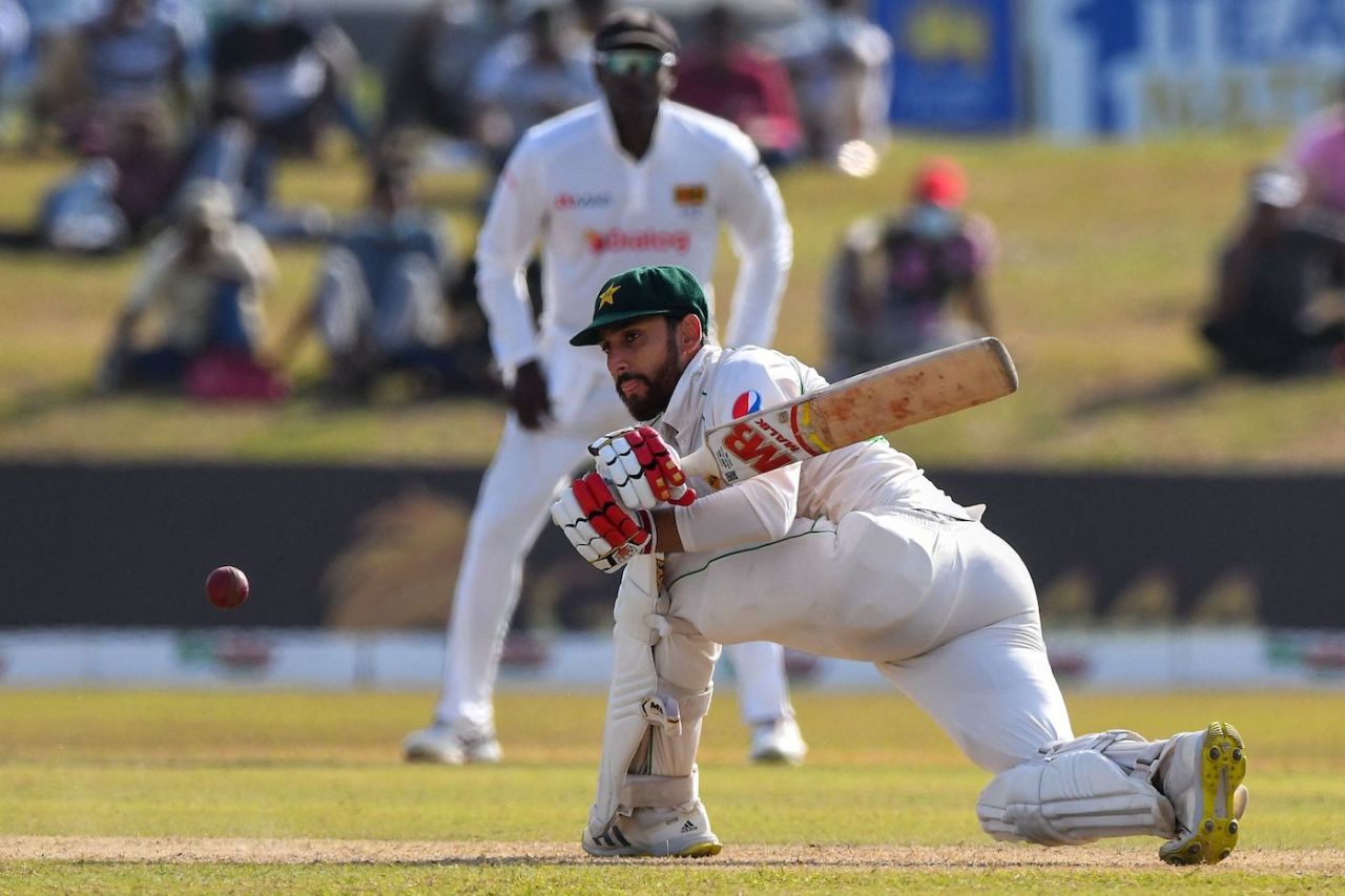 Agha Salman gets down for a sweep, Sri Lanka vs Pakistan, 2nd Test, Galle, 2nd day, July 25, 2022