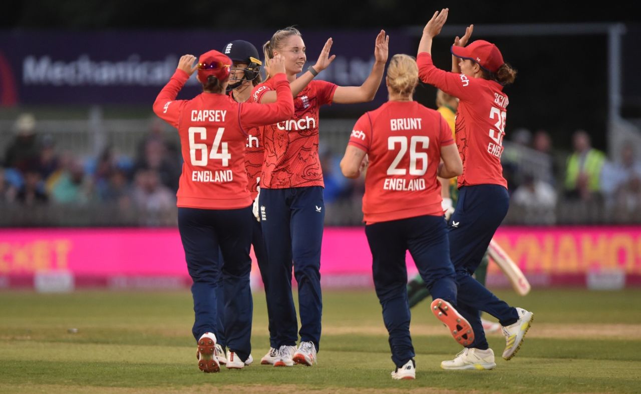 Freya Kemp celebrates her maiden international wicket, England vs South Africa, 3rd women's T20I, Derby, July 25, 2022