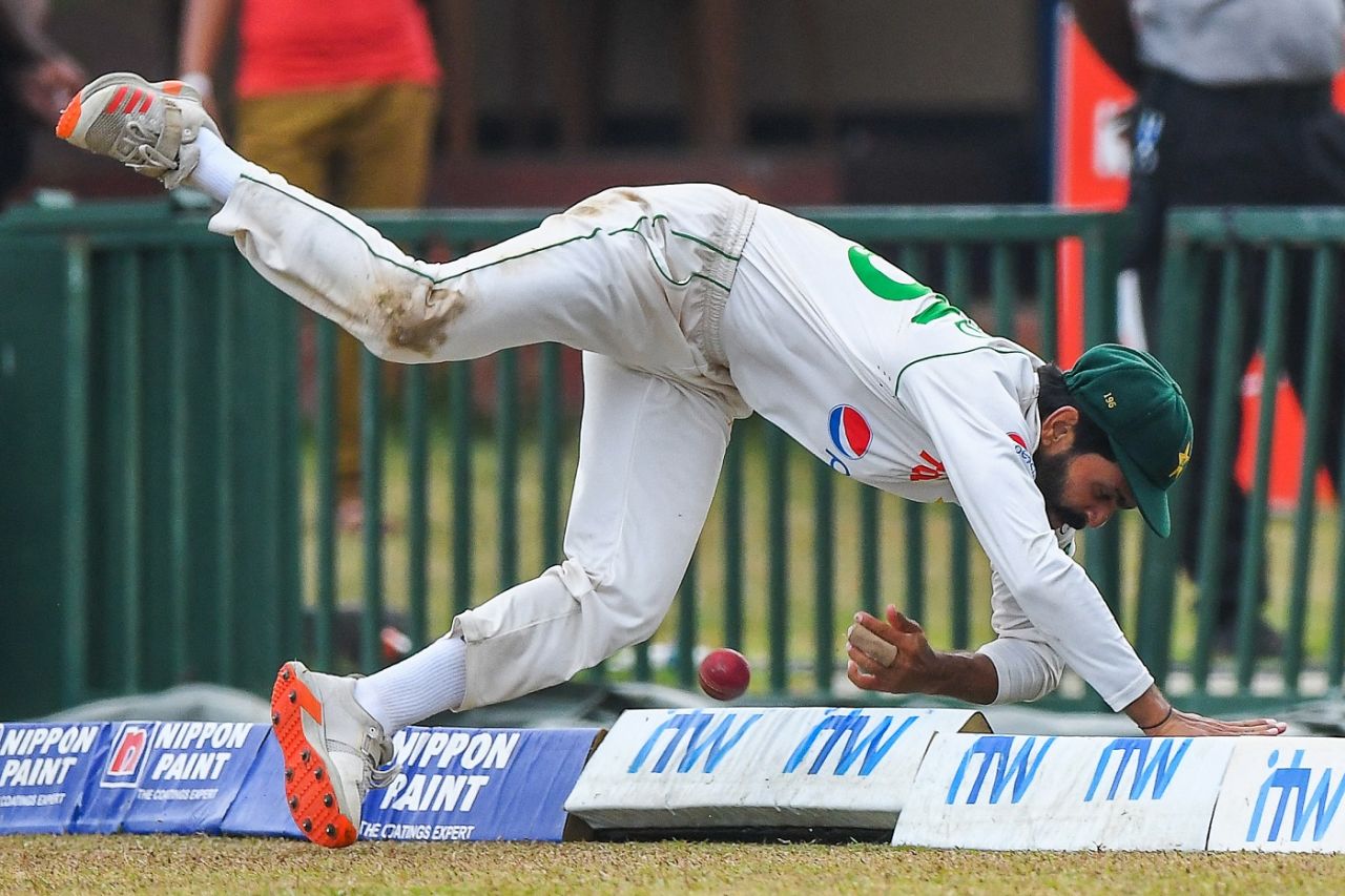 An acrobatic Fawad Alam attempts to stop a boundary, Sri Lanka vs Pakistan, 2nd Test, Galle, 3rd Day, July 26, 2022