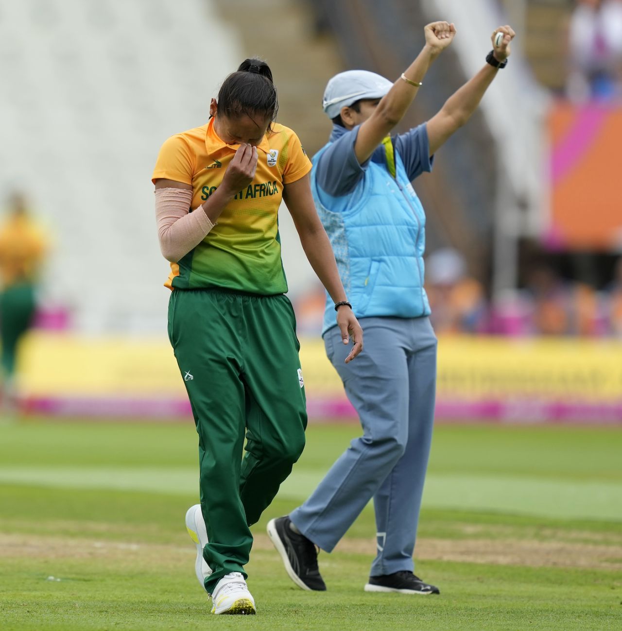 It wasn't a mixed outing for Shabnim Ismail, who bowled four wicketless overs for 29 runs, New Zealand vs South Africa, Commonwealth Games, Birmingham, July 30, 2022