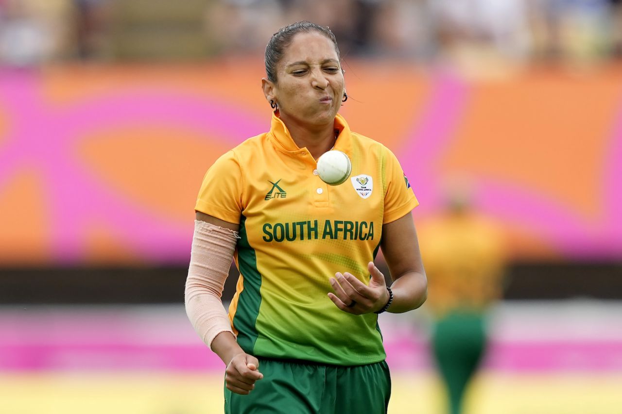 Shabnim Ismail doesn't look too happy after being clattered for a few by Suzie Bates, New Zealand vs South Africa, Commonwealth Games, Birmingham, July 30, 2022