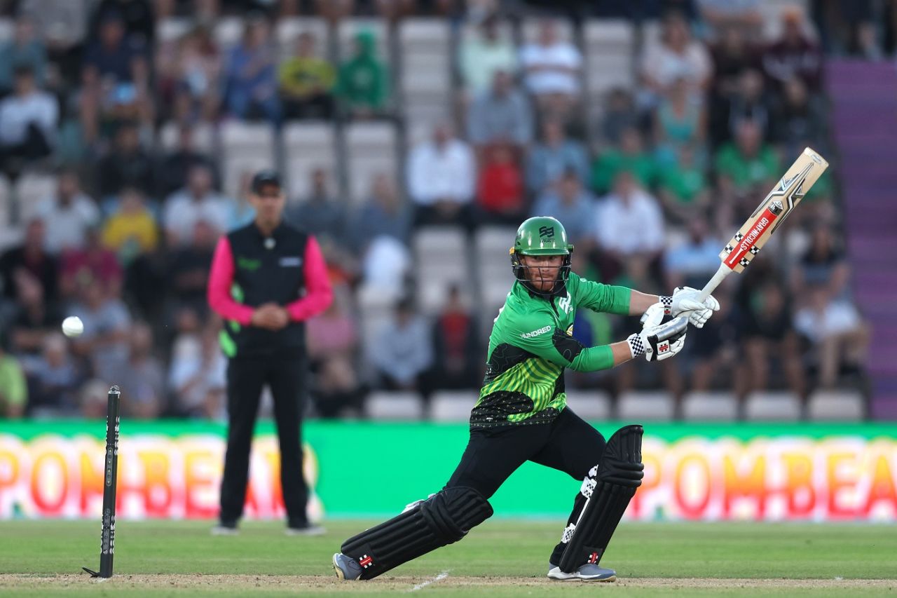 Alex Davies hits through the off side, Southern Brave vs Welsh Fire, Southampton, Men's Hundred, August 3, 2022