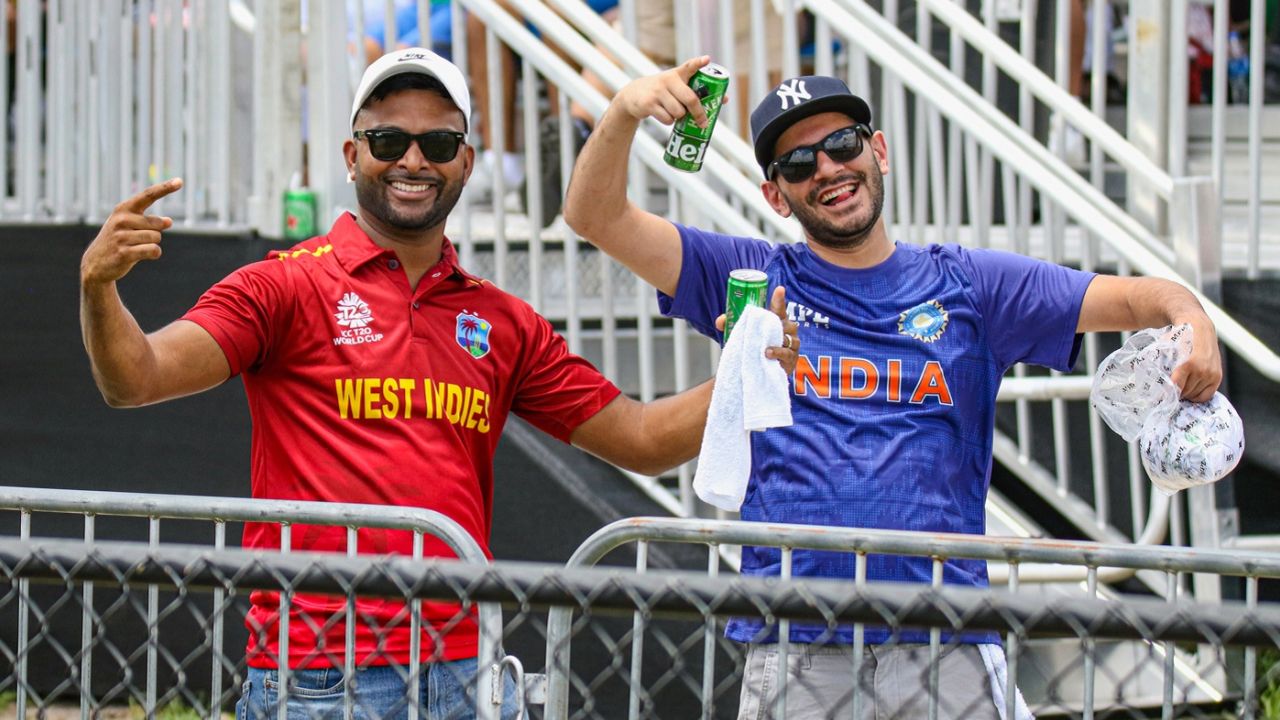 An Indian and a West Indies fan enjoy the game, West Indies vs India, 4th T20I, Lauderhill, August 6, 2022