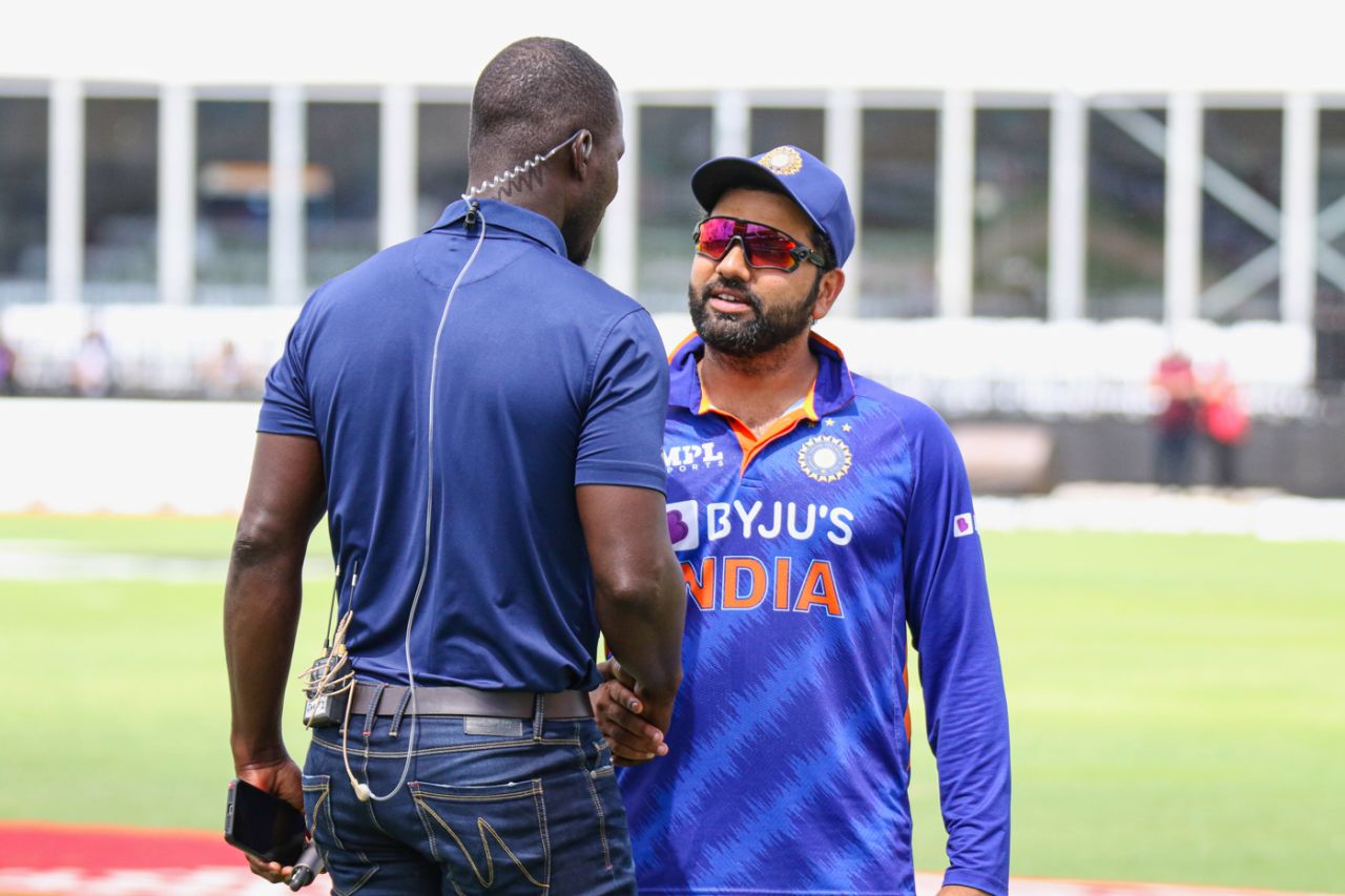 Rohit Sharma meets with Daren Sammy after the match, West Indies vs India, 4th T20I, Lauderhill, August 6, 2022