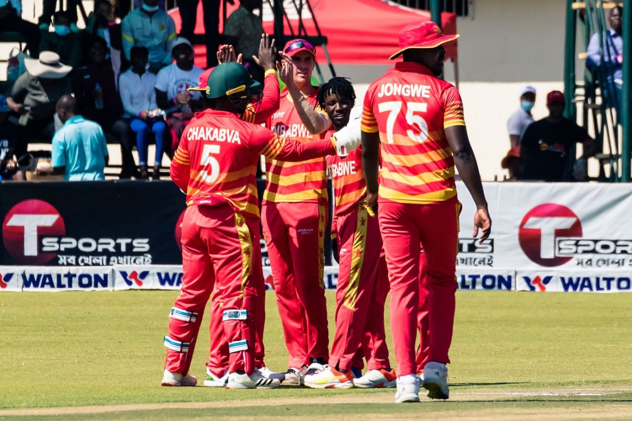 Wessly Madhevere picked two wickets to stall Bangladesh's progress, Zimbabwe vs Bangladesh, 2nd ODI, Harare, August 7, 2022