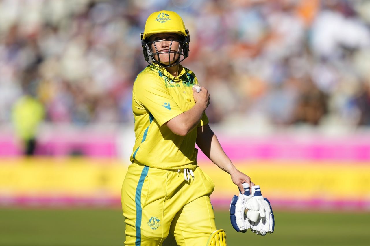 Alyssa Healy trudges back after another low score, Australia vs India, Commonwealth Games 2022 final, Birmingham, August 7, 2022
