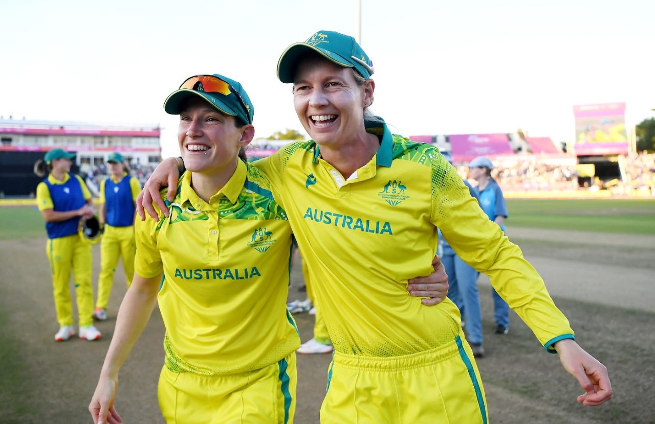 Megan Schutt and Meg Lanning are all smiles after Australia won the gold, Australia vs India, Commonwealth Games 2022 final, Birmingham, August 7, 2022