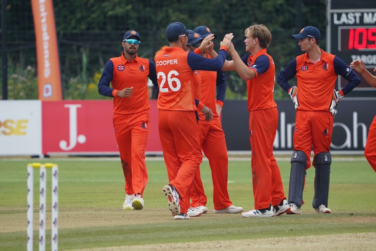 Bas de Leede picked up two wickets and was economical, Netherlands vs Pakistan, 1st ODI, Rotterdam, August 16, 2022