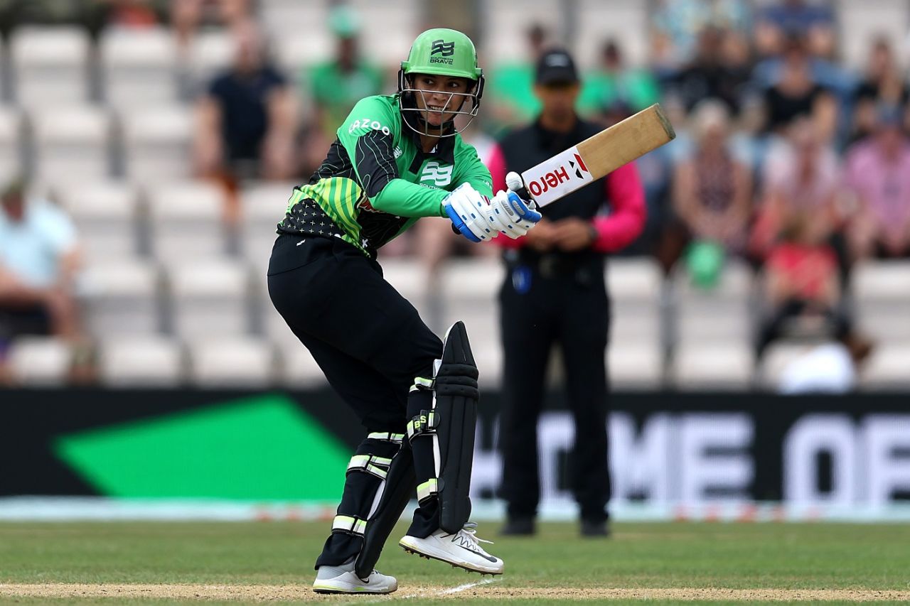 Smriti Mandhana swats one away, Manchester Originals vs Southern Brave, Women's Hundred, Southampton, August 18, 2022
