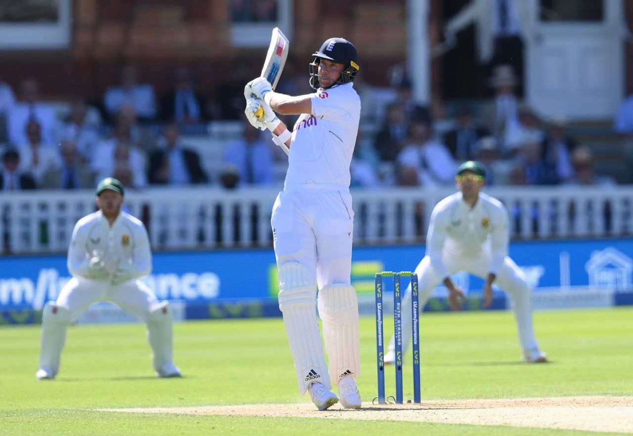 Stuart Broad smashes one long over the leg side, England vs South Africa, 1st Test, Lord's, London, 3rd day, August 19, 2022
