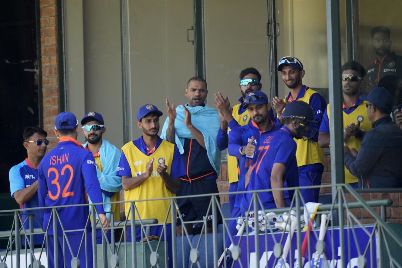 Shubman Gill gets a big welcome as he returns to the pavilion, Zimbabwe vs India, 3rd ODI, Harare, August 22, 2022