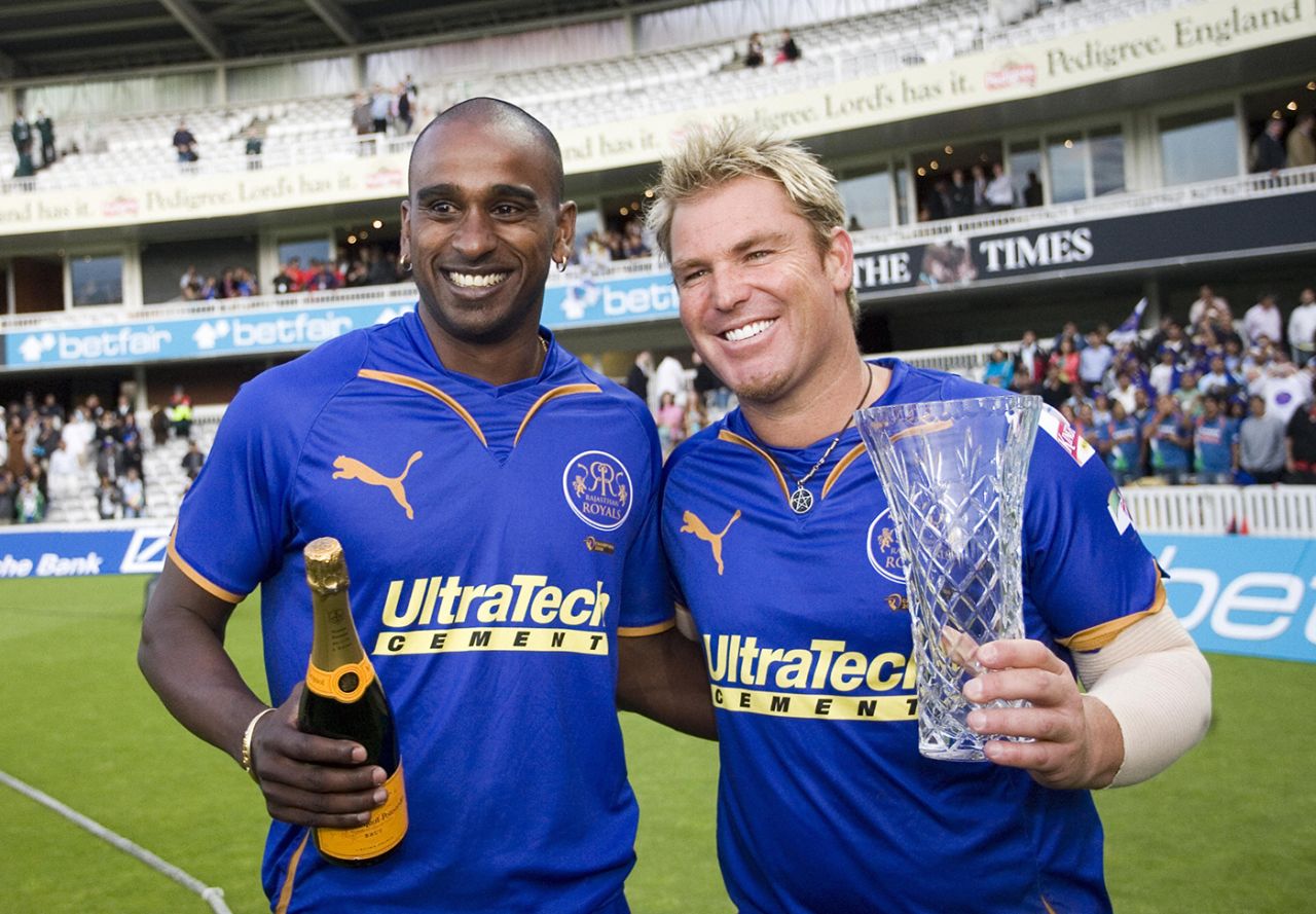 Dimitri Mascarenhas poses with Shane Warne, Middlesex v Rajasthan Royals, British Asian Cup, Lord's, July 6, 2009