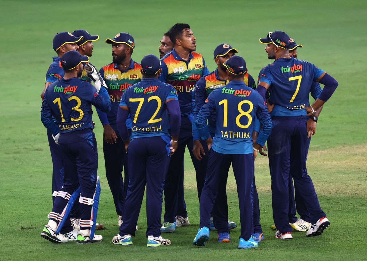 Sri Lanka players celebrate the dismissal of Mushfiqur Rahim, Bangladesh vs Sri Lanka, Men's T20 Asia Cup, Dubai, September 1, 2022