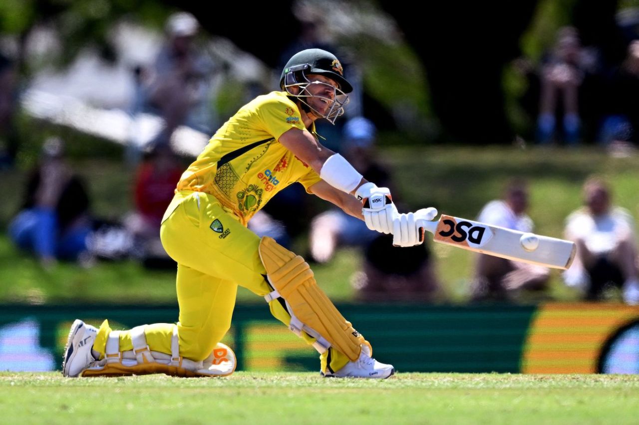 David Warner continued to attack as wickets fell around him, Australia vs Zimbabwe, 3rd ODI, Townsville, September 3, 2022