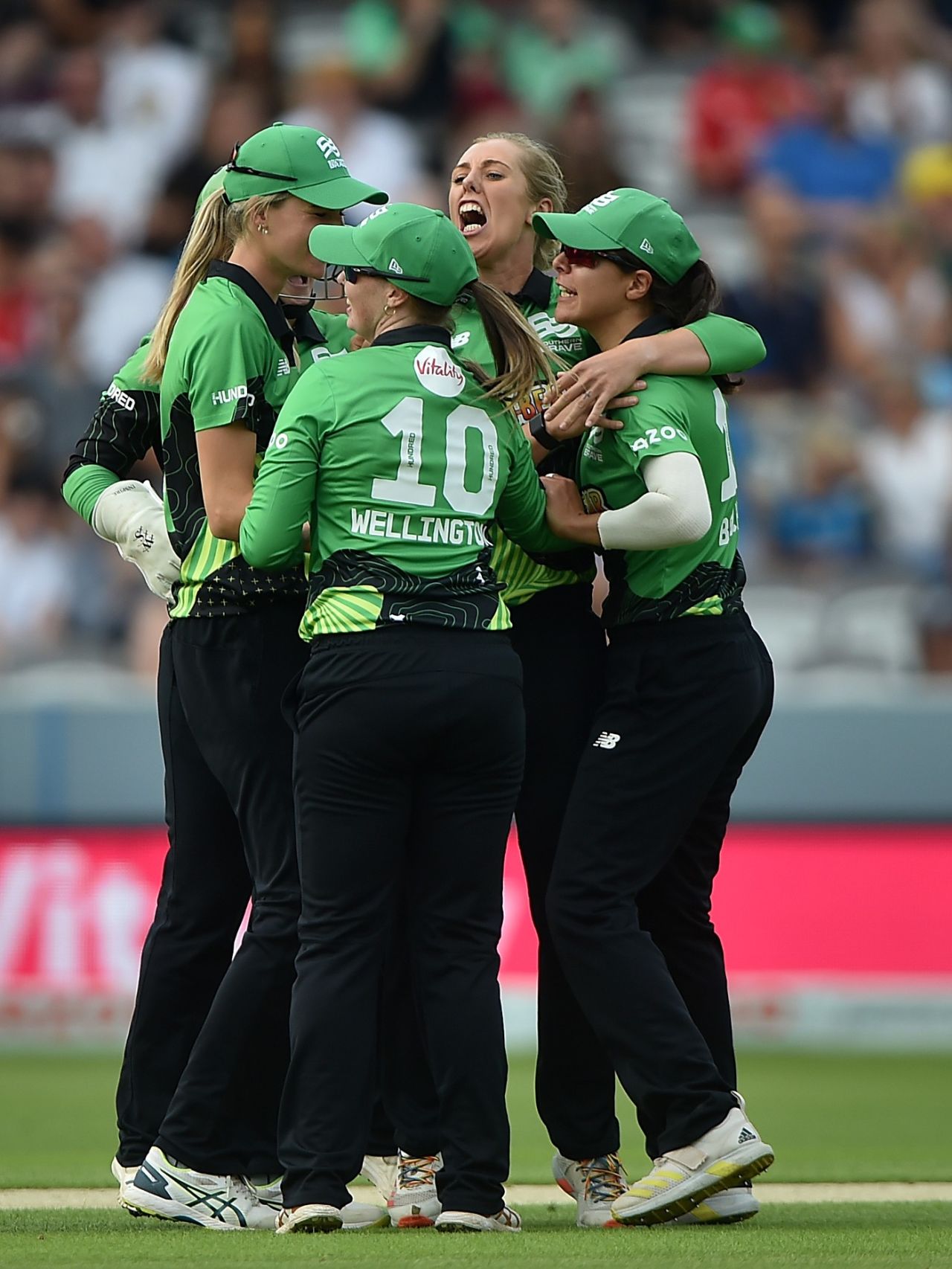 Georgia Adams claimed a key wicket to keep Southern Brave in the contest, Oval Invincibles vs Southern Brave, Women's Hundred final, Lord's, September 3, 2022