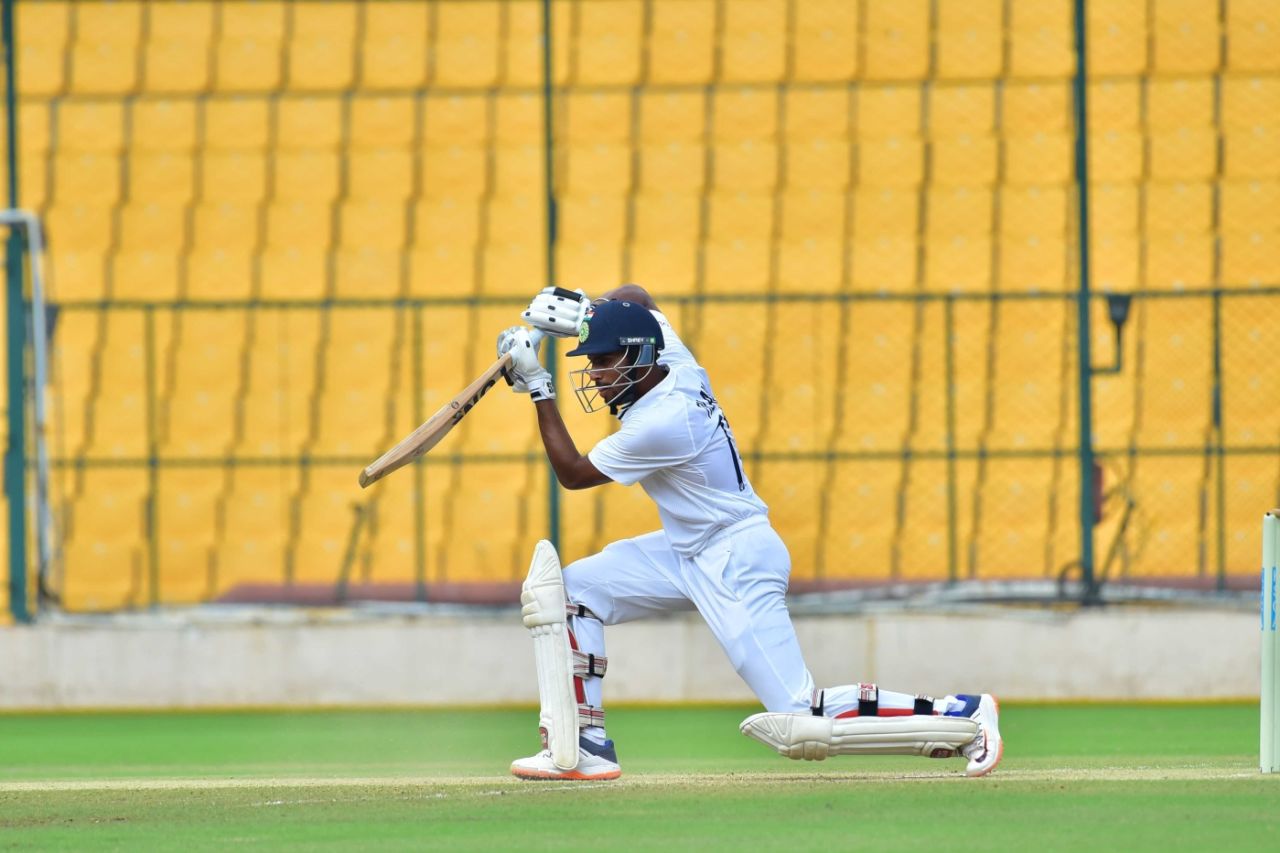 Tilak Varma drives off the front foot, India A vs New Zealand A, 1st unofficial Test, 4th day, Bengaluru, September 4, 2022