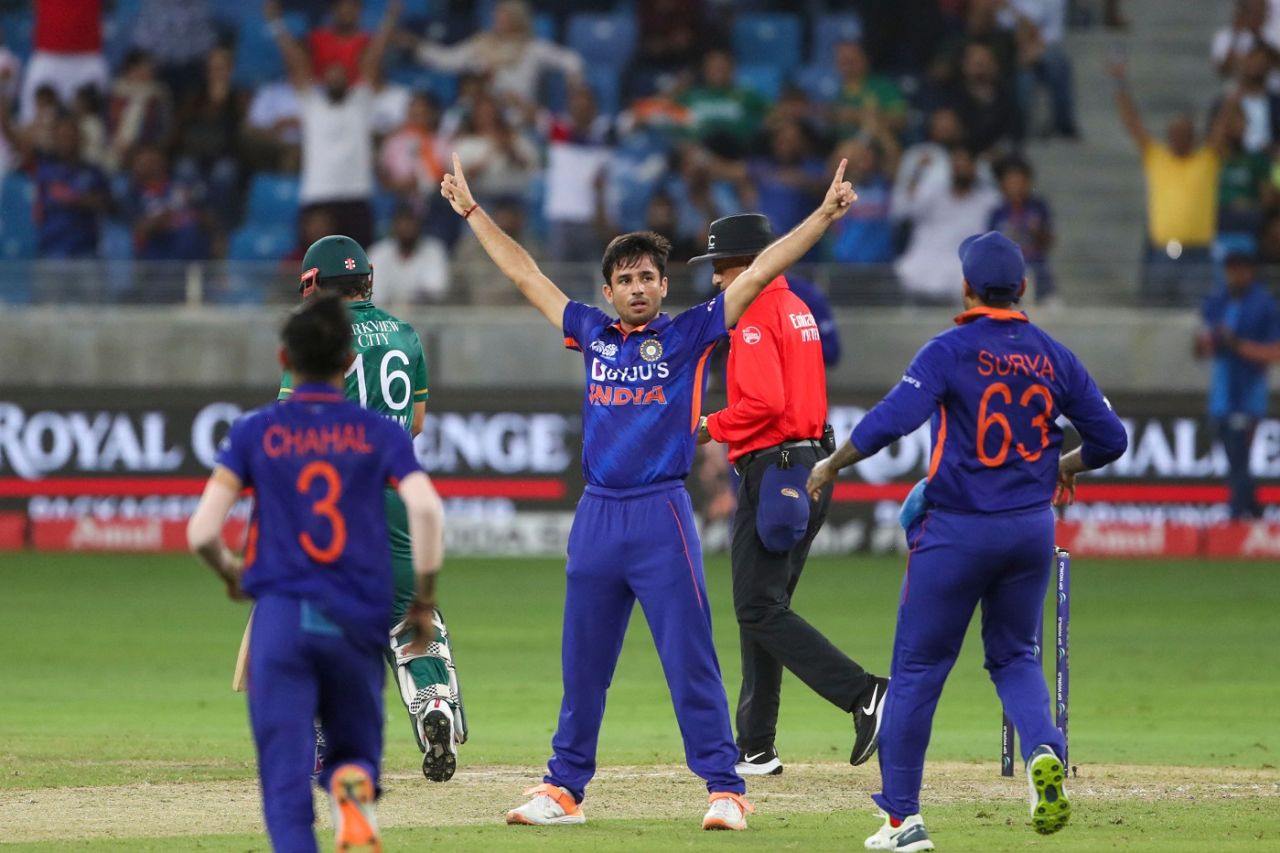 Ravi Bishnoi struck early sending back Babar Azam cheaply, India vs Pakistan, Asia Cup, Dubai, September 4, 2022