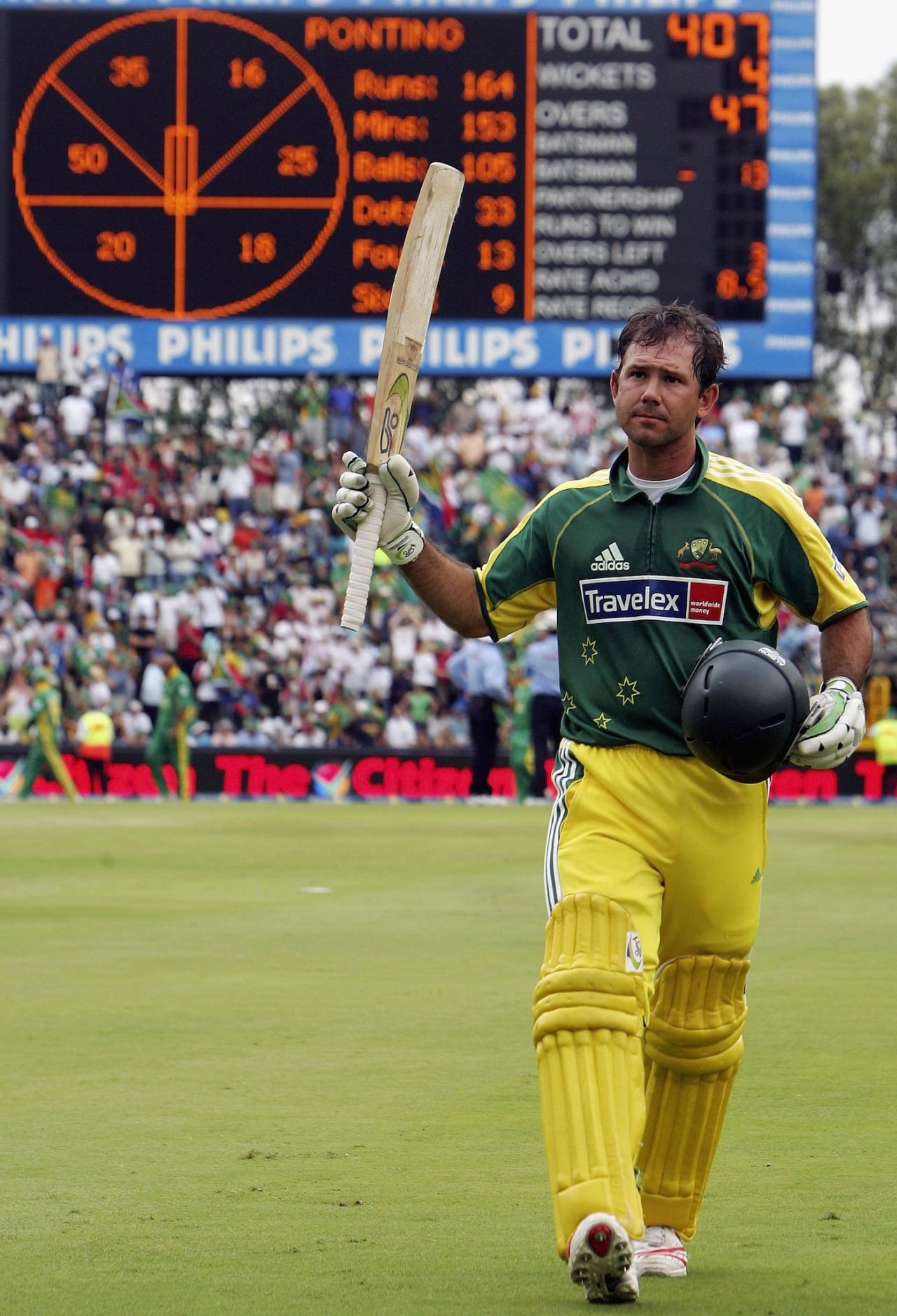 Ricky Ponting leaves the field after his 164, South Africa v Australia, 5th ODI, Johannesburg, March 12, 2006