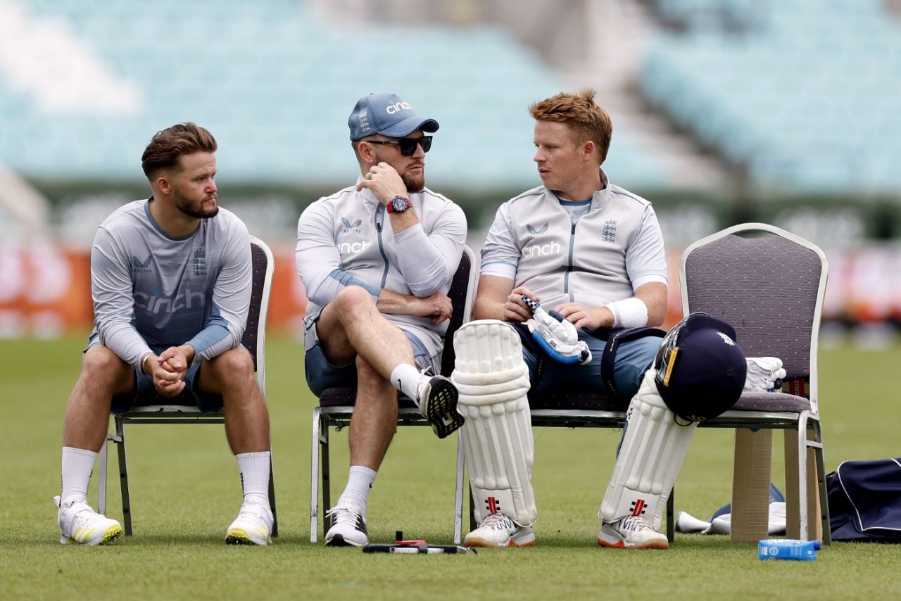 Ben Duckett, Brendon McCullum and Ollie Pope during England's nets session at The Oval, September 6, 2022