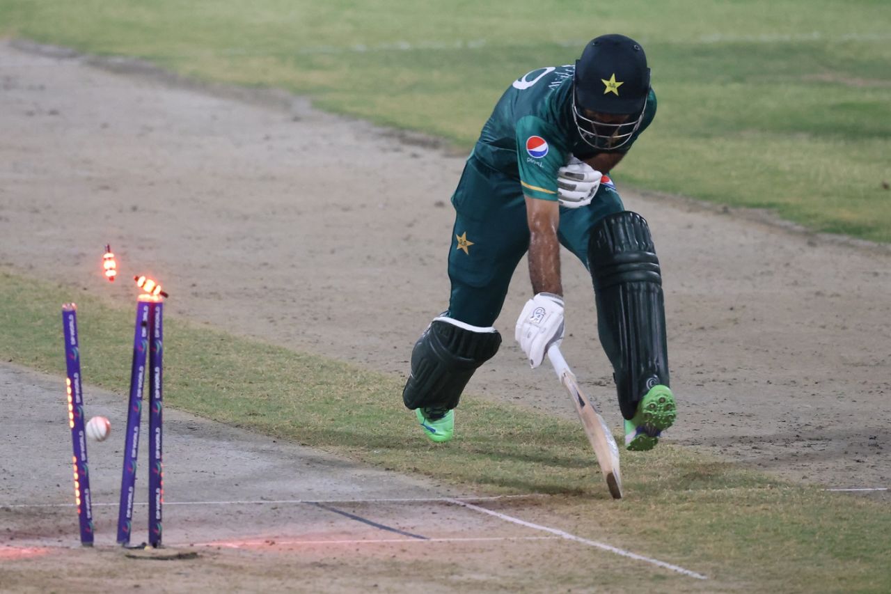 A terrific piece of fielding from Najibullah Zadran had Fakhar Zaman run out for 5, Afghanistan vs Pakistan, Asia Cup Super 4s, Sharjah, September 7, 2022
