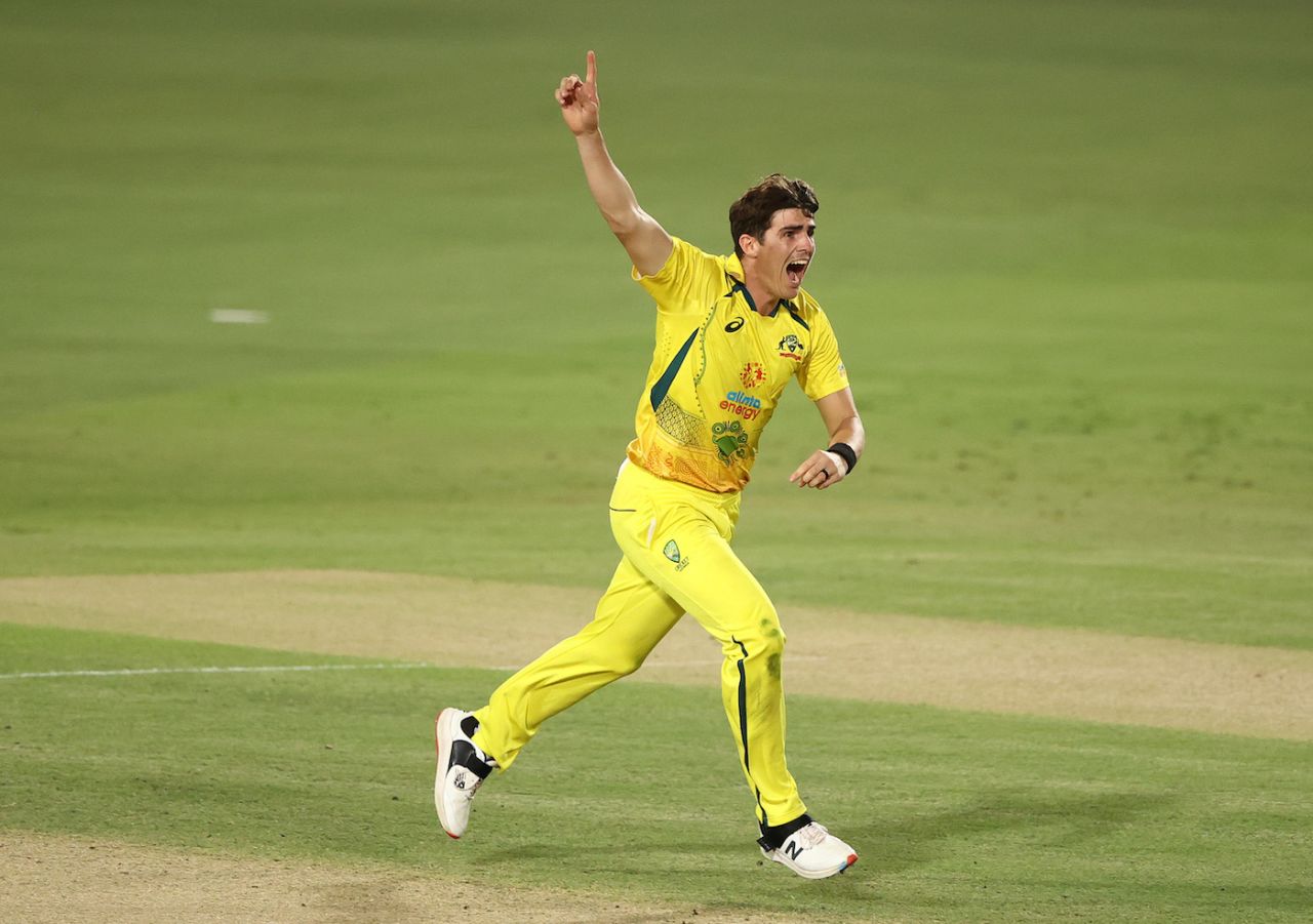 Sean Abbott struck twice in his first over, Australia vs New Zealand, 2nd ODI, Cairns, September 8, 2022