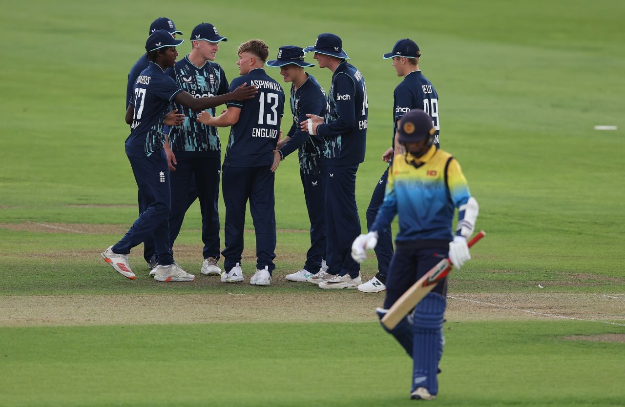 Thomas Aspinwall is congratulated by his team-mates after he dismissed Abisheak Liyanaarachchi, England U-19 vs Sri Lanka U-19, 2nd Youth ODI, Worcester, September 8, 2022