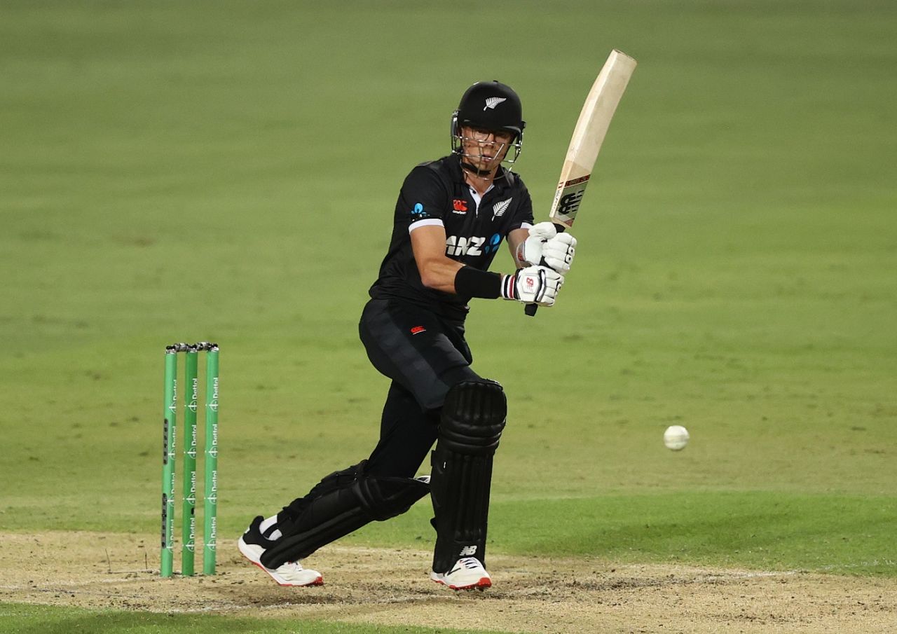 Mitchell Santner scored a 33-ball 30 , Australia vs New Zealand, 3rd ODI, Cairns, September 11, 2022