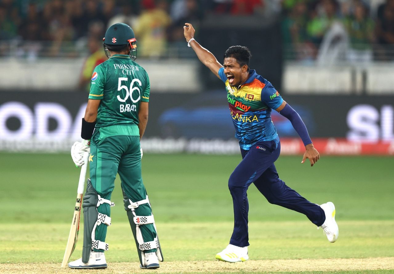 Pramod Madushan celebrates dismissing Babar Azam, Sri Lanka vs Pakistan, Asia Cup final, Dubai, September 11, 2022