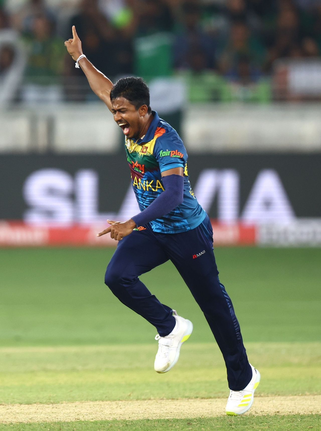 Pramod Madushan celebrates a wicket, Sri Lanka vs Pakistan, Asia Cup final, Dubai, September 11, 2022