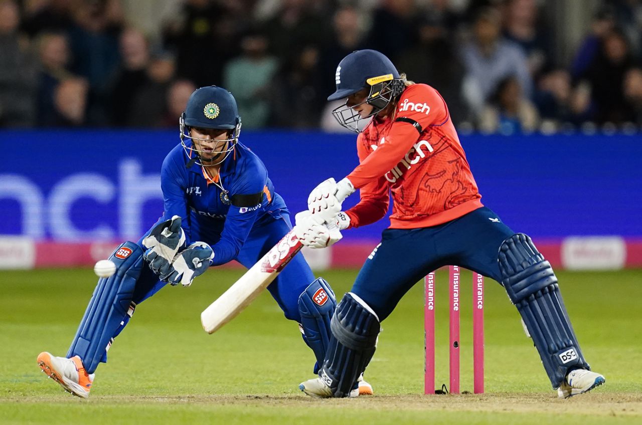Danni Wyatt goes back to cut, England vs India, 3rd T20I, Bristol, September 15, 2022