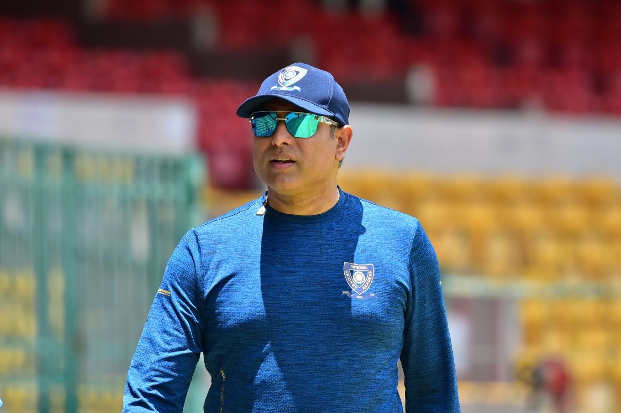 VVS Laxman takes a walk, India A vs New Zealand A, 3rd unofficial Test, Bengaluru, 3rd day, September 17, 2022