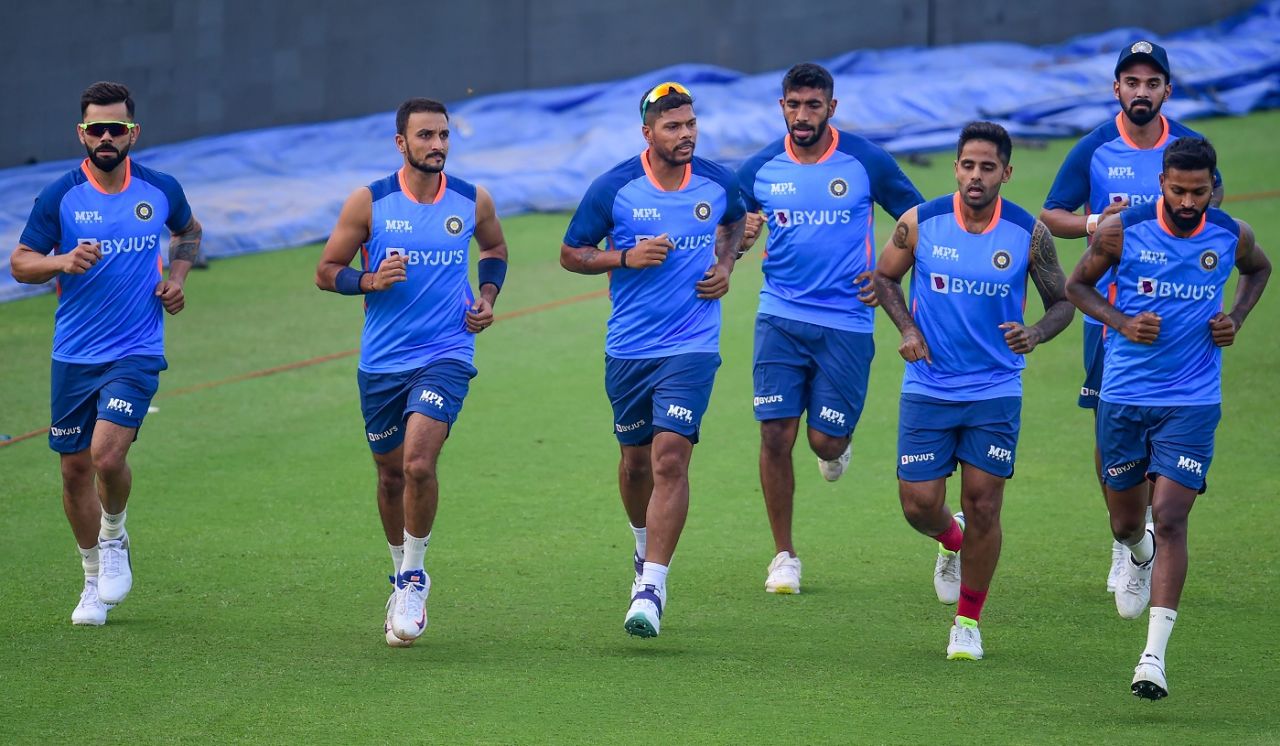 IND vs AUS LIVE Skoru: Nagpur T20 üzerinde yağmur tehdidi, Rohit Sharma bowling sıkıntılarını ÇÖZMEK istiyor, Hindistan vs Avustralya 2. T20 LIVE, IND vs AUS LIVE Streaming