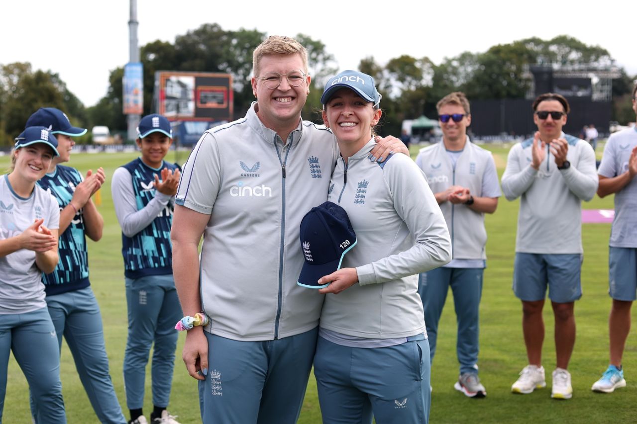 Media manager Hen Cowan presents Kate Cross her 50th ODI cap, England vs India, 2nd ODI, Canterbury, September 21, 2022