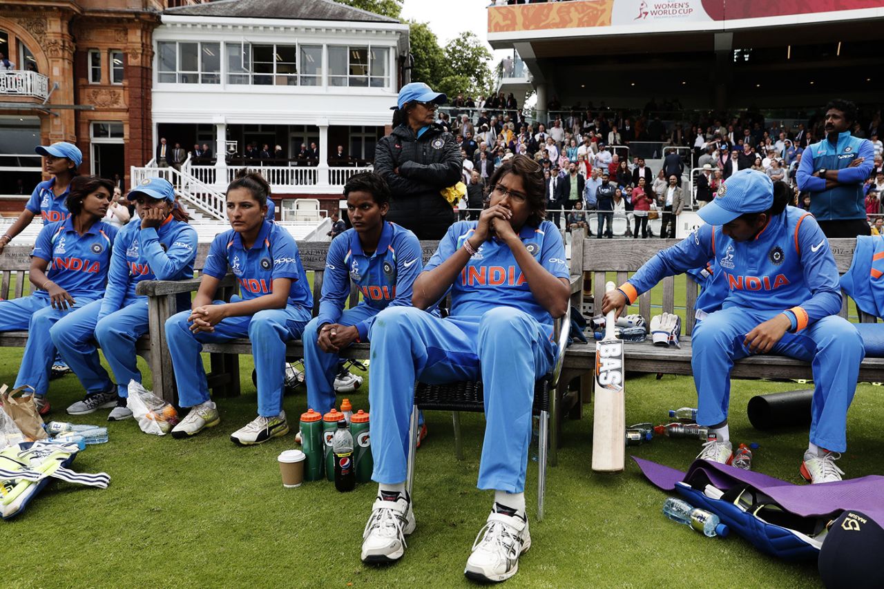 Jhulan Goswami sits by the boundary with her team-mates, England women vs India women, Women's World Cup final 2017, Lord's, July 23, 2017
