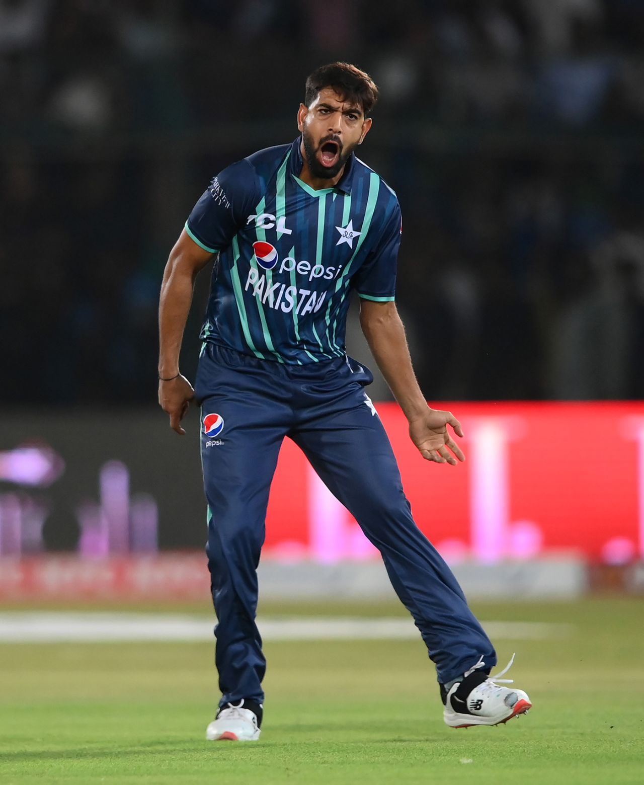 Haris Rauf roars in celebration, Pakistan vs England, 2nd T20I, Karachi, September 22, 2022