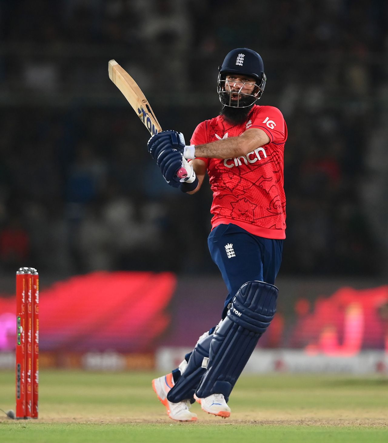 Moeen Ali swings to leg during his 23-ball fifty, Pakistan vs England, 2nd T20I, Karachi, September 22, 2022