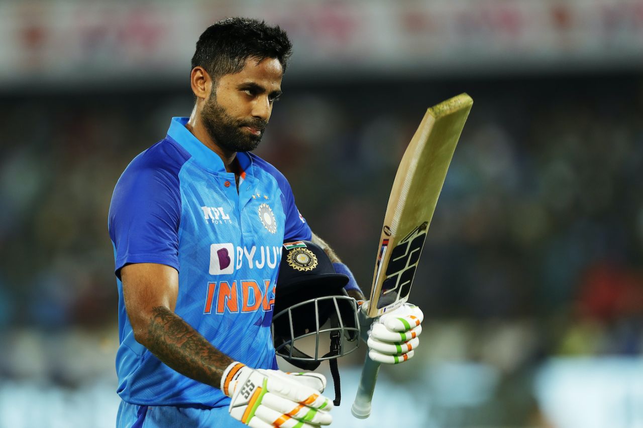 Suryakumar Yadav leaves after a well-made 69, India vs Australia, 3rd T20I, Hyderabad, September 25, 2022
