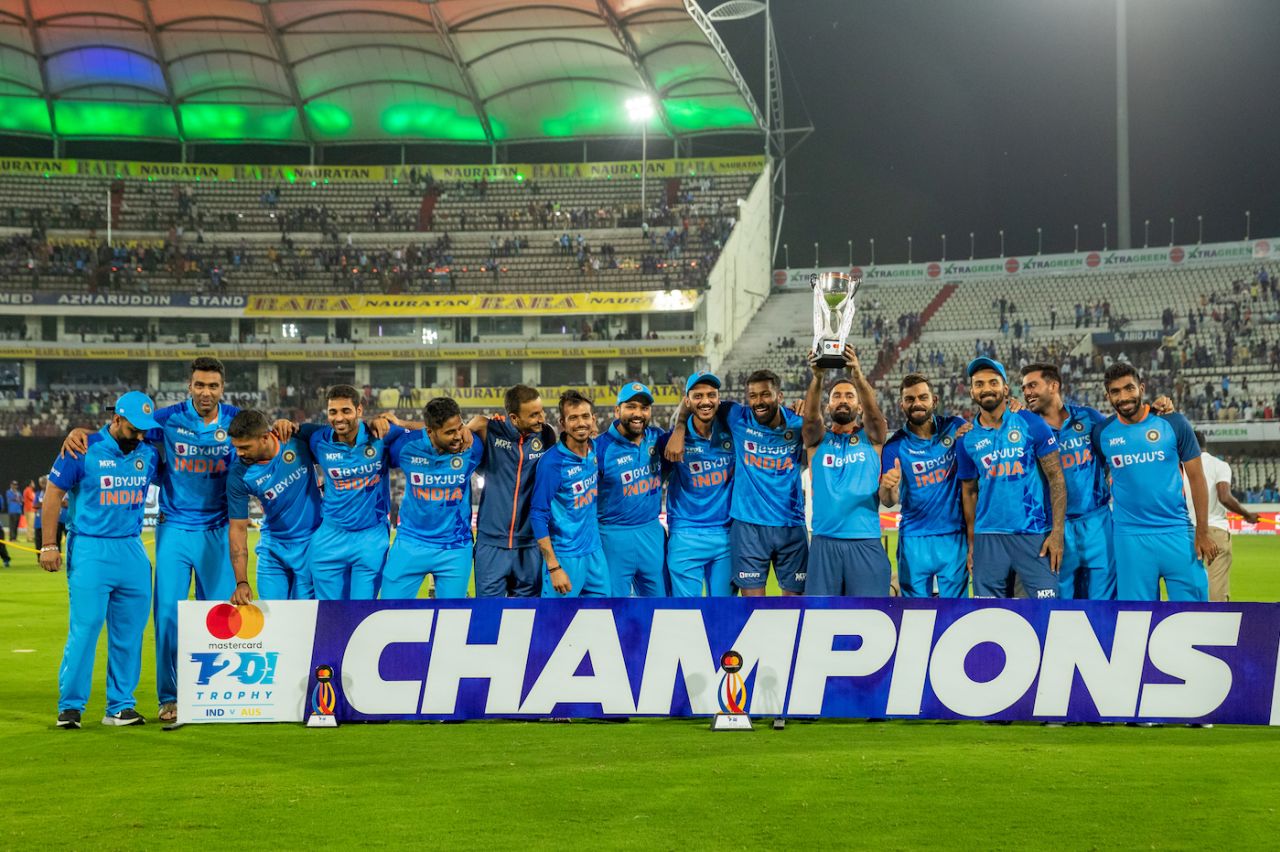 India's players celebrate with the series trophy, India vs Australia, 3rd T20I, Hyderabad, September 25, 2022
