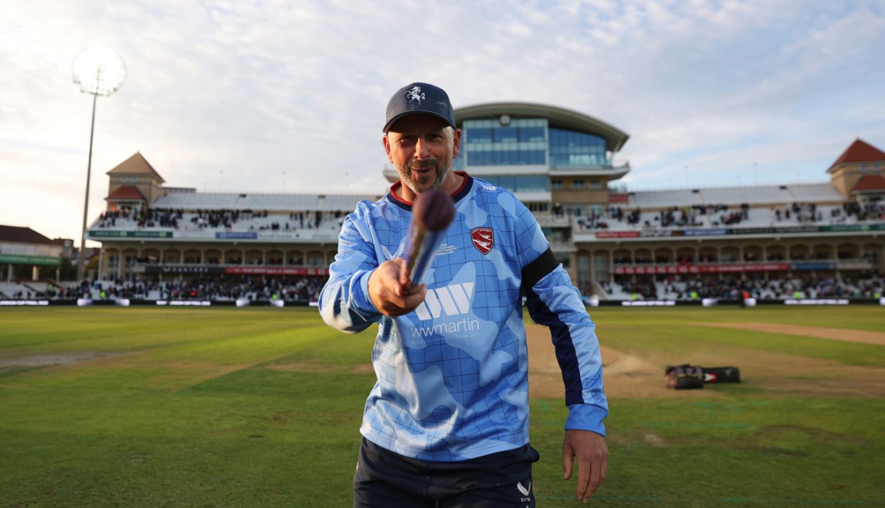 Darren Stevens enjoys the title win, Royal London Cup Final, Kent vs Lancashire, Trent Bridge, September 17, 2022